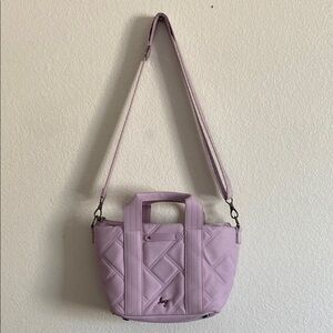 LUG Dory Lavender Quilted Women's Bag. Clean inside and out.